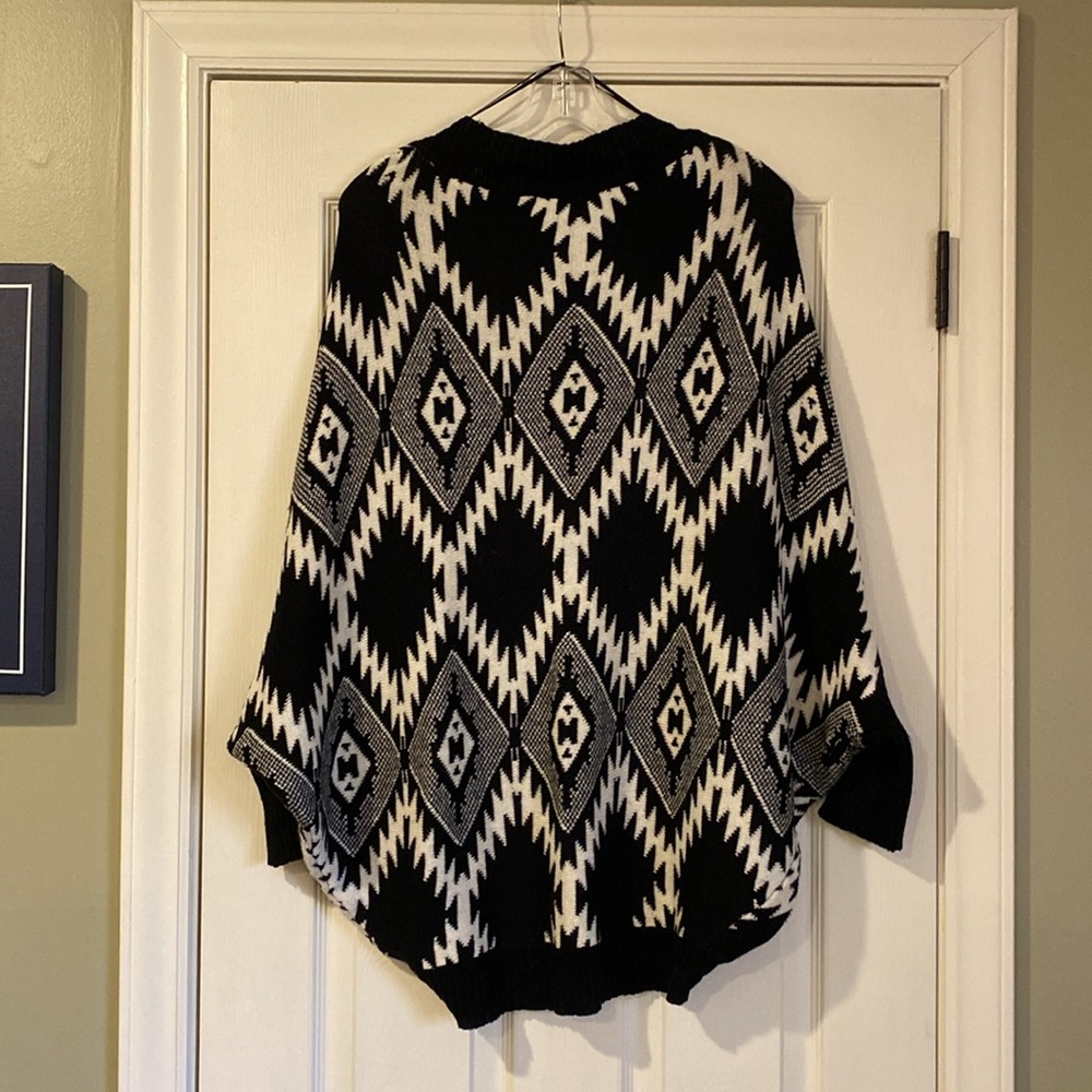 Excellent Condition, Aztec Cardigan - Picture 3 of 4